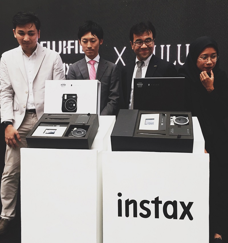 FujiFilm Rilis Generasi Terbaru Instax Share SP-3