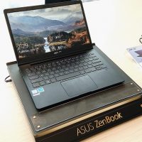 ASUS ZenBook 13 UX331UAL, Laptop Ringan, Kuat dan Tahan Banting