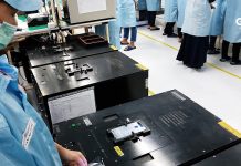 Begini Proses Perakitan Hp Honor di Indonesia