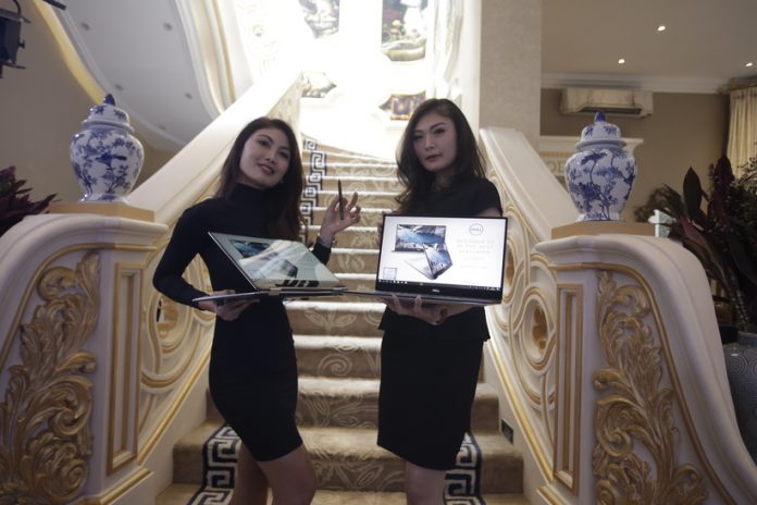 Dell Indonesia resmi meluncurkan Laptop Dell XPS 15 2-in-1 dan XPS 15 terbaru. Dell Indonesia resmi meluncurkan Laptop Dell XPS 15 2-in-1 dan XPS 15 terbaru.