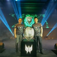 Herbet Ang (Presiden Direktur Acer Indonesia) bersama Yohan Wijaya (Acer Consumers Lead of Intel Asia Pacific Japan)