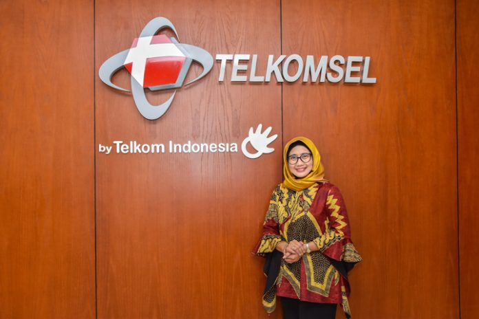 Direktur Utama Telkomsel - Emma Sri Martini - 1 Direktur Utama Telkomsel - Emma Sri Martini - 1