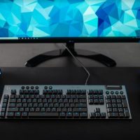 Keyboard Gaming Logitech Terbari Hadirkan kemampuan LIGHTSYNC RGB (1)