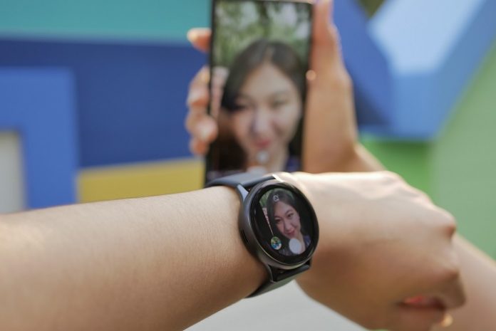 Samsung Galaxy Watch Active 2 (1) Samsung Galaxy Watch Active 2 (1)