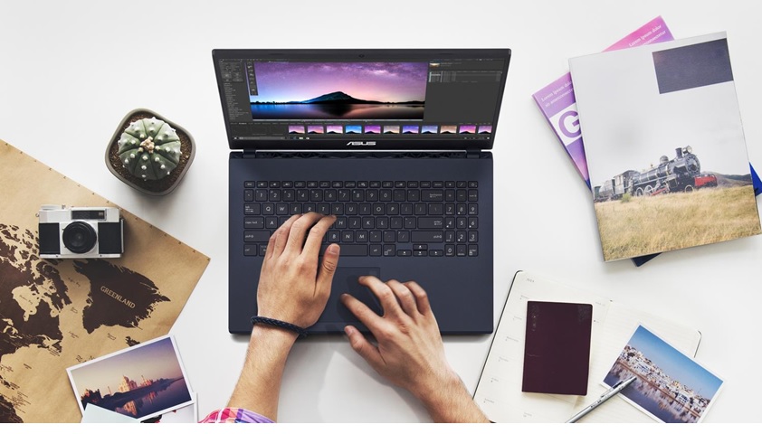 ASUS VivoBook Pro F571