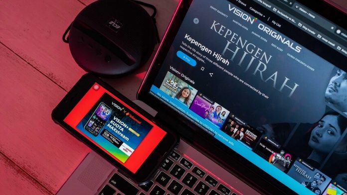 Paket Internet Telkomsel Bundling MAXstream x Vision+ (1)