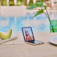 Mewahnya Samsung Galaxy Z Flip 3 Bisa Digunakan Lebih Leluasa, Berkat Kemampuan Tahan Air Samsung galaxy Z Flip 3 (1) (2)