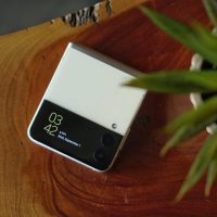 Review Samsung Galaxy Z Flip 3 5G – Smartphone Lipat Mewah Bawa Fitur Baru review Samsung Galaxy Z flip 3 (1) (1)