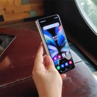 Catet, Ini Daftar Hape Samsung yang Segera Kebagian One UI 4 (Android 12) review Samsung Galaxy Z Fold 3 c