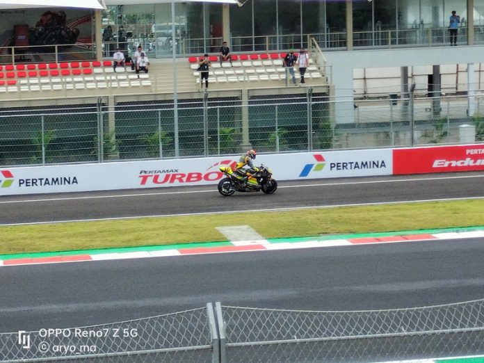 MotoGP Mandalika Oppo Reno7 Z 5G (3)