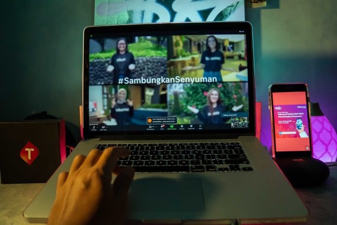 Telkomsel Siaga Sambungkan Senyuman_1