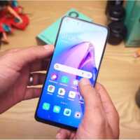 Deretan Fitur ini Bikin Pengguna Oppo Reno8 Series Makin Terasa Aman!! review layar OPPO Reno8 Z 5G