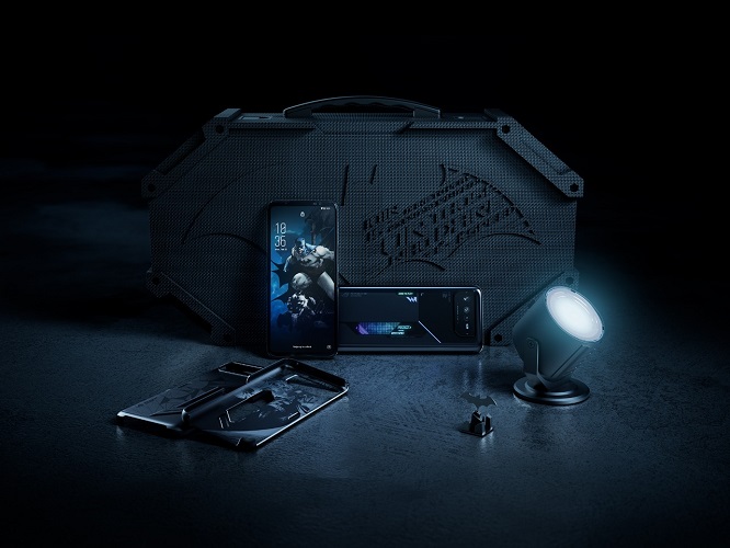 ASUS ROG Phone 6 BATMAN Edition (2) ASUS ROG Phone 6 BATMAN Edition (3)