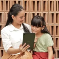 Tips Dampingi Anak Belajar dengan Gadget tips dampingi anak belajar 2