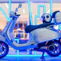 Vespa Elettrica, Motor Listrik Terbaru Bisa Test Drive Dulu (1) (1)