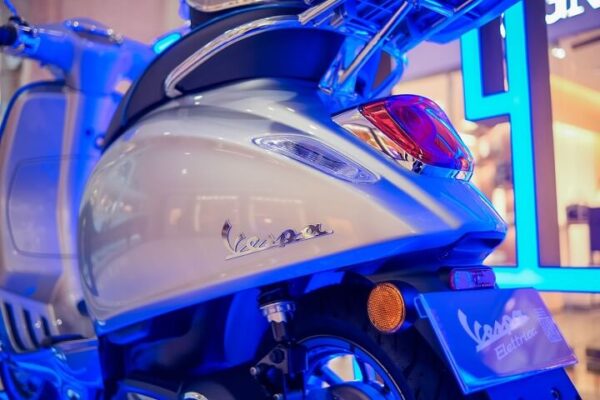 Vespa Elettrica, Motor Listrik Terbaru Bisa Test Drive Dulu (3) (1)