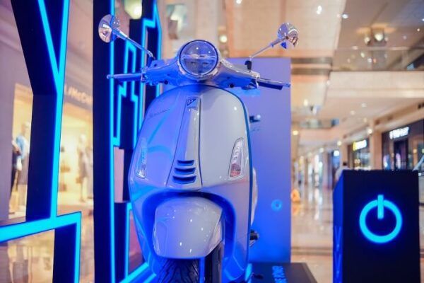 Vespa Elettrica, Motor Listrik Terbaru Bisa Test Drive Dulu (4) (1)