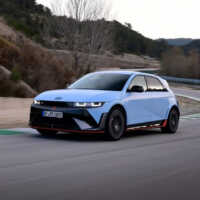 Hyundai IONIQ 5 N di Sirkuit Parcmotor Castelloliě (1)