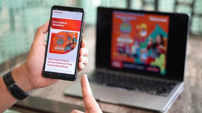Telkomsel Poin Festival Roadshow di 4 Kota_1 (1) Telkomsel Poin Festival Roadshow di 4 Kota_1 (1)