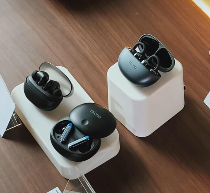 2 TWS Murah Terbaru Tecno True 1 Air dan Buds 4 , Ini Keunggulan dan Harganya ! (1) 2 TWS Murah Terbaru Tecno True 1 Air dan Buds 4 , Ini Keunggulan dan Harganya ! (1)