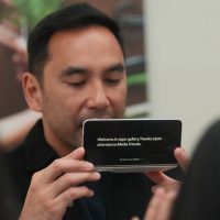OPPO Find N5 – Dual Screen Translation (1)