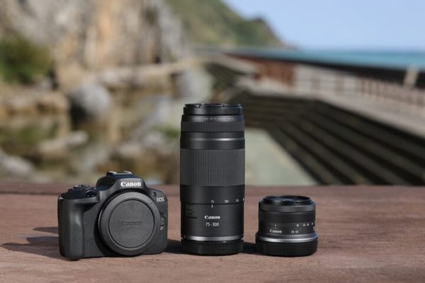 Canon Hadirkan Lensa Telefoto Ringkas dan Terjangkau untuk Pemula (1) (1)