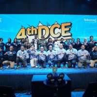 Telkomsel Upgrade UKM Lokal Lewat AI di Digital Creative Entrepreneurs Summit 2025 Telkomsel Upgrade UKM Lokal Lewat AI di Digital Creative Entrepreneurs Summit 2025 (1)