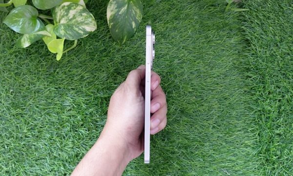 review Samsung Galaxy S25 Edge b