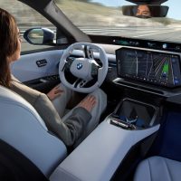 Qualcomm dan BMW Hadirkan Sistem Mengemudi Otomatis Generasi Baru 2 - Qualcomm x BMW (BMW iX3) (1)