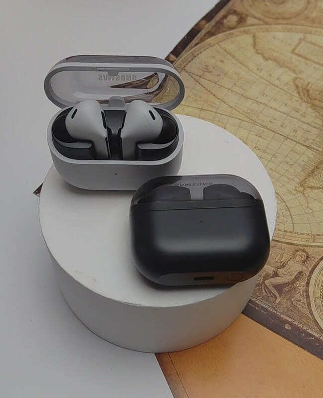 Samsung Galaxy Buds3 FE (1) (1) Samsung Galaxy Buds3 FE (1) (1)