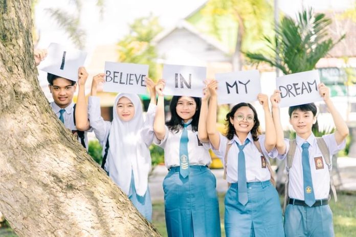 vivo Berikan Beasiswa untuk Kuliah Melalui Program NexGen Scholars (1)